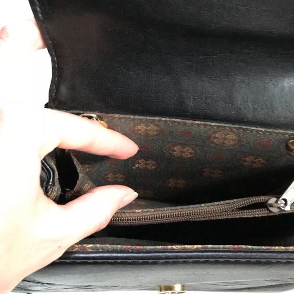 Vintage Belle Rose Leather Purse - Picture 4 of 5